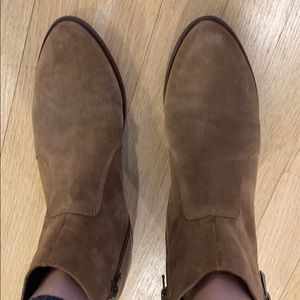 Marc Fisher Brown Suede 9.5 Camel Brown Bootie